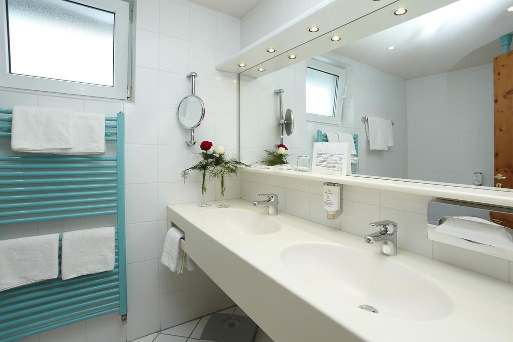 Posthotel Usseln 빌링겐 외부 사진